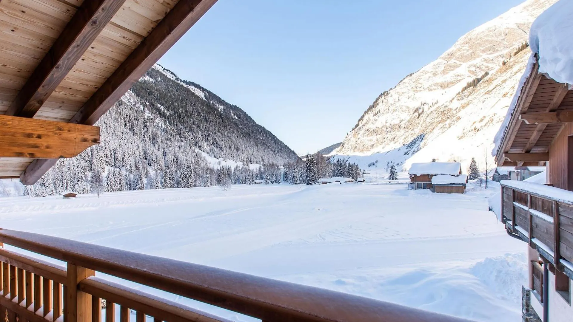Prestigious Chalet With Views In Vanoise, Cleaning Included La Plagne